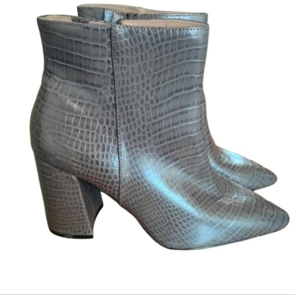 Express Shoes - Ankle boots booties chunky heels size 10